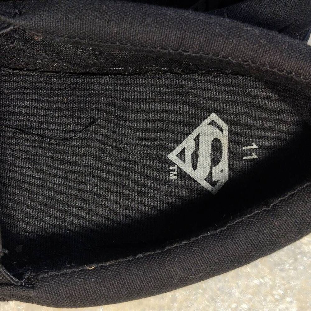 Superman Sneakers Men's Size 11 NWOT - Picture 9 of 9